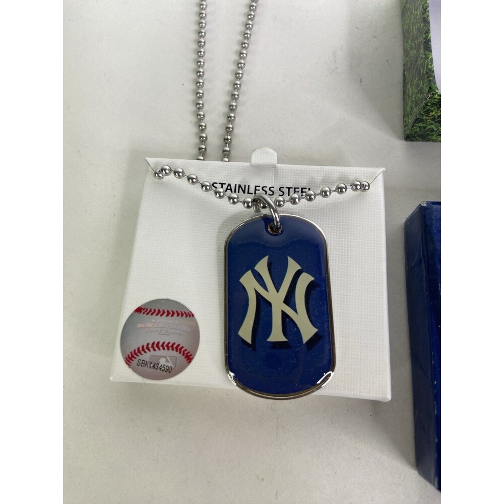 New York Yankees Dog Tag Necklace Stainless Steel MLB Licensed with Gift Box